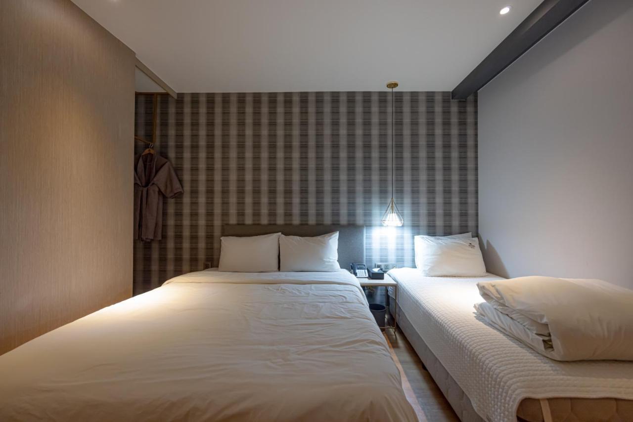 Hound Hotel Seomyeon-Beomcheon Busan Dış mekan fotoğraf