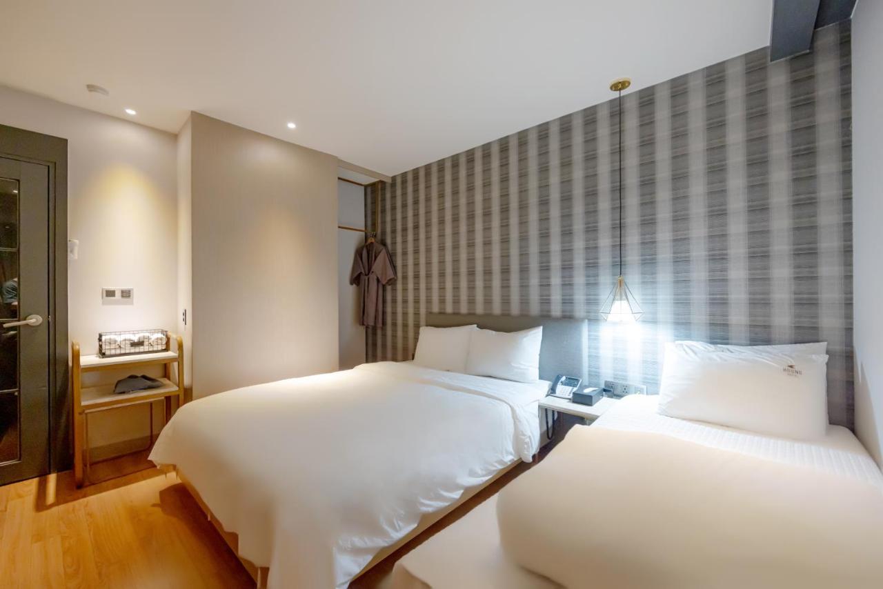 Hound Hotel Seomyeon-Beomcheon Busan Dış mekan fotoğraf