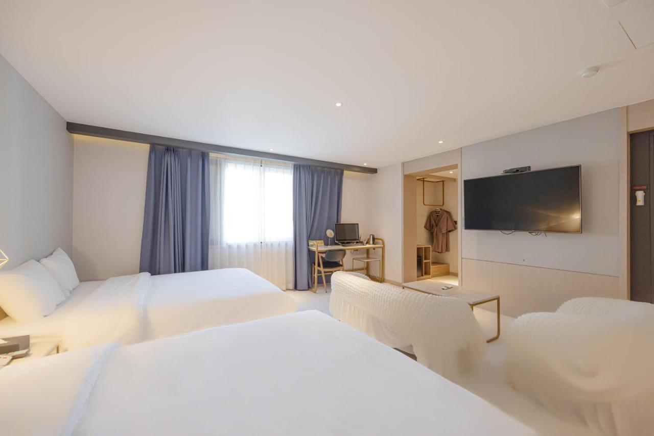 Hound Hotel Seomyeon-Beomcheon Busan Dış mekan fotoğraf