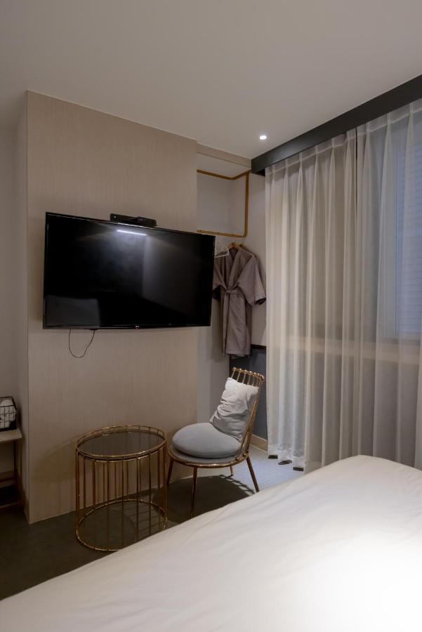 Hound Hotel Seomyeon-Beomcheon Busan Dış mekan fotoğraf