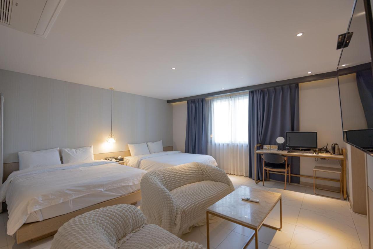 Hound Hotel Seomyeon-Beomcheon Busan Dış mekan fotoğraf