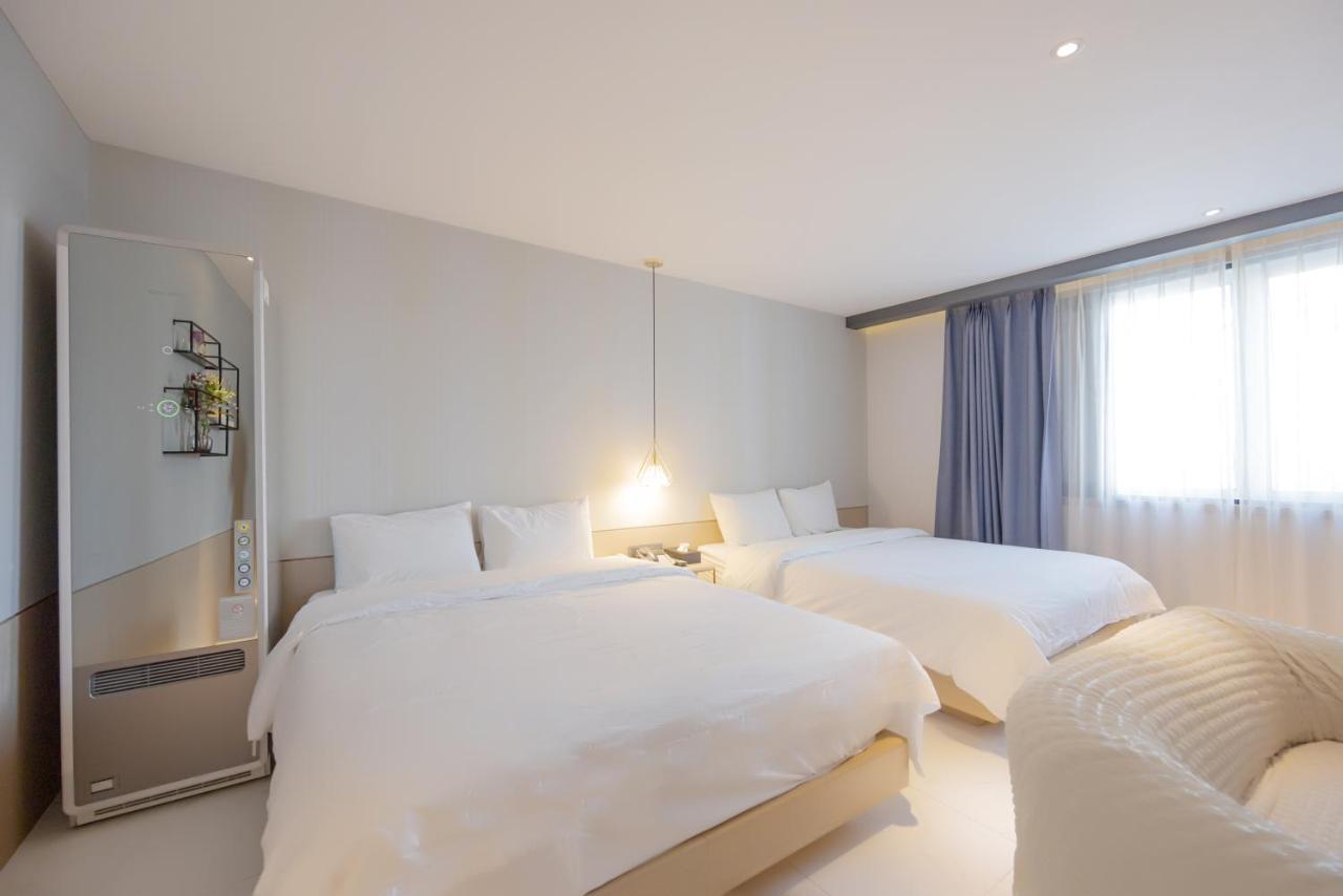 Hound Hotel Seomyeon-Beomcheon Busan Dış mekan fotoğraf