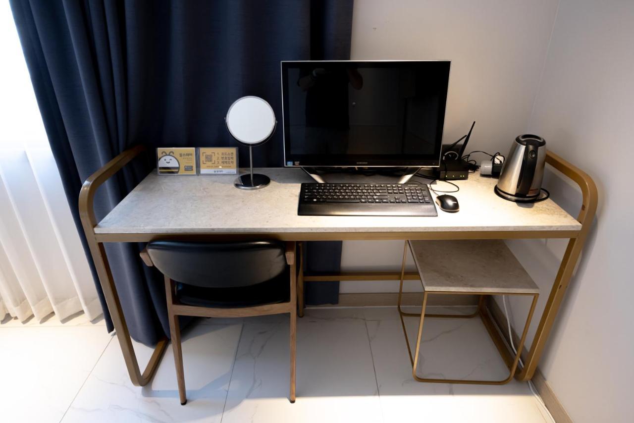 Hound Hotel Seomyeon-Beomcheon Busan Dış mekan fotoğraf